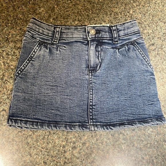 okie dokie Other - Okie Dokie 3T denim jean skirt with pockets and snap closure NEW